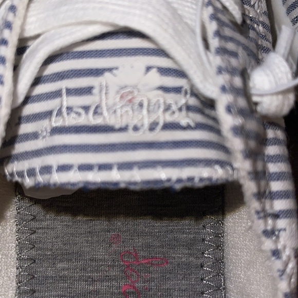 Woman’s Jellypop striped / white floral sneaker - Picture 9 of 13